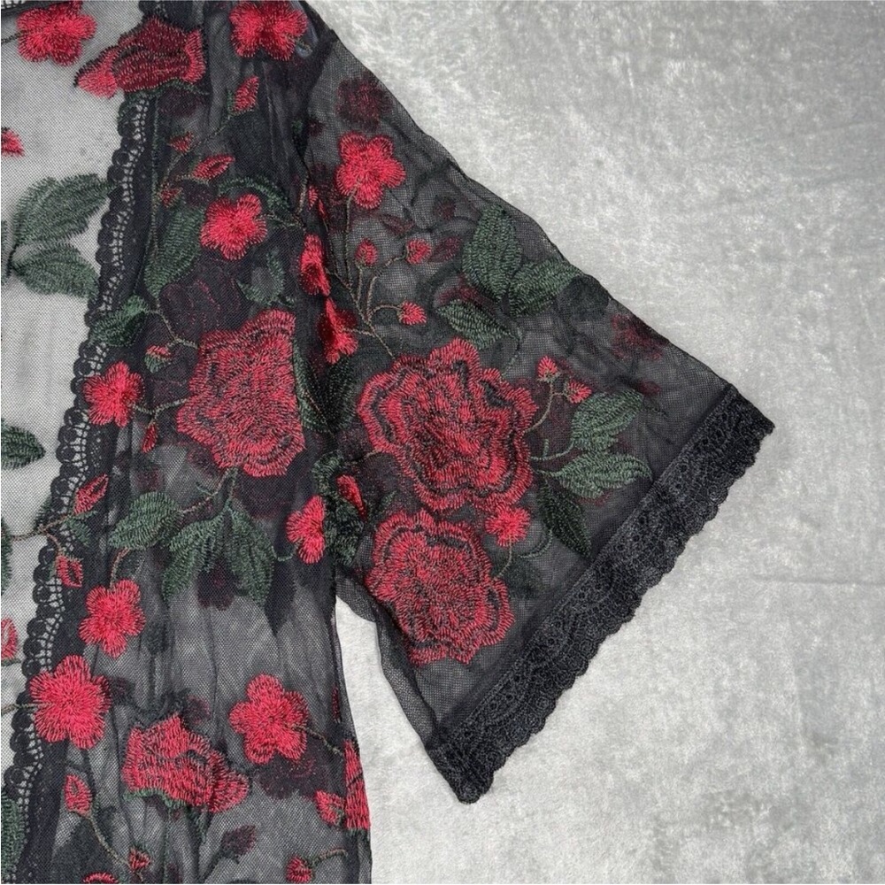 Lularoe S Embroidered Rose Chloe Kimono Black Lace Red Floral Kaftan Robe Duster - Picture 5 of 7